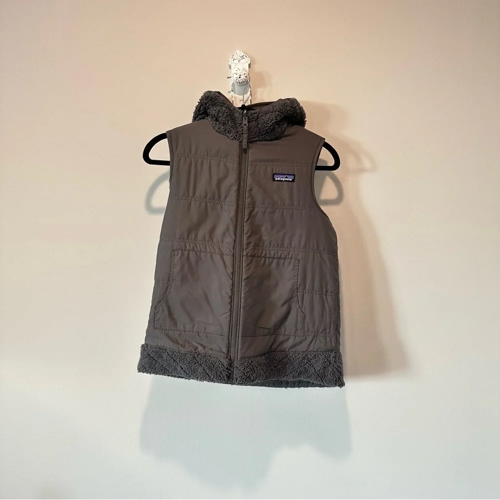 Patagonia Women’s Los Gatos Hooded Fleece Vest - Picture 5 of 8